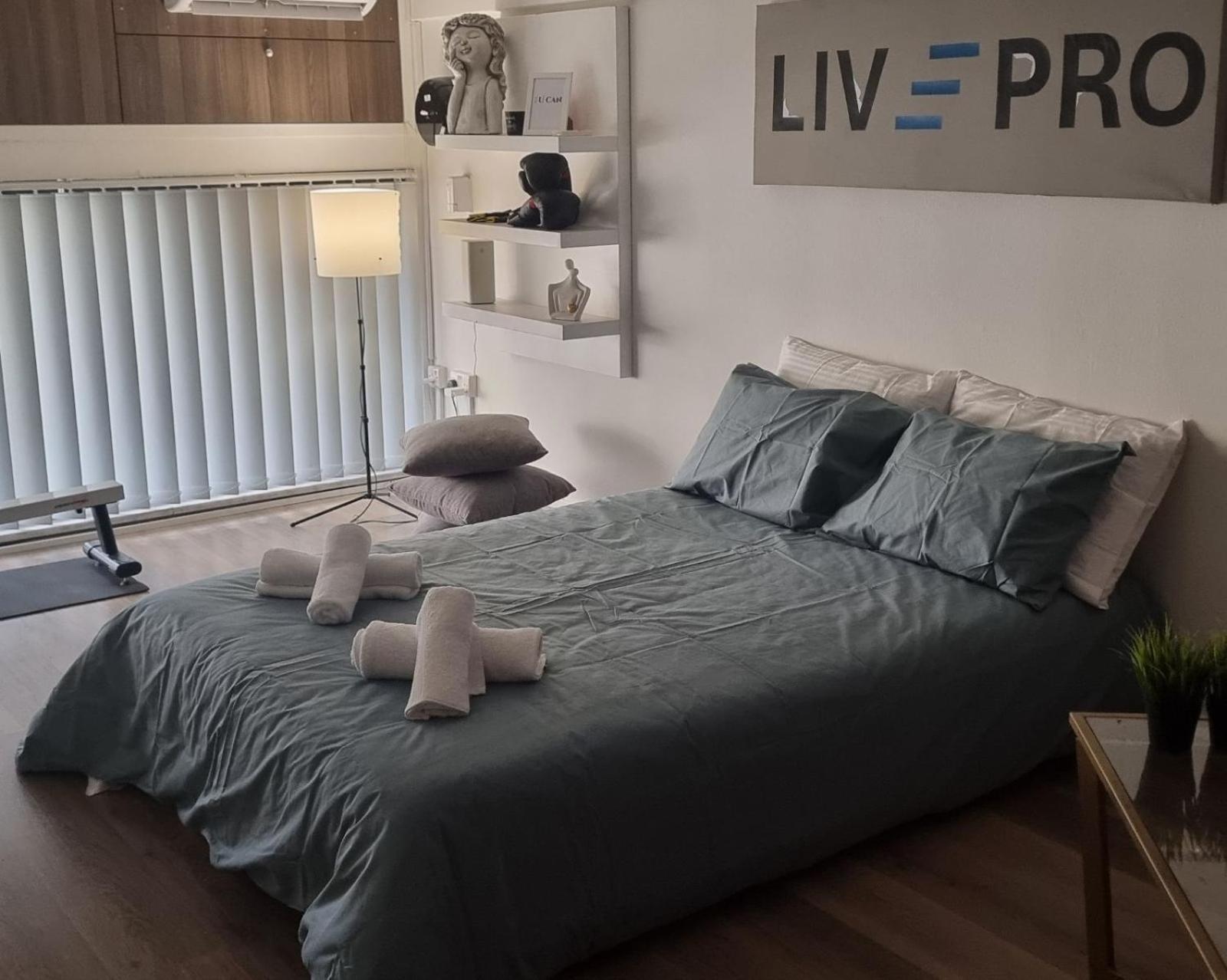 Livepro Lägenhet Larnaca Exteriör bild